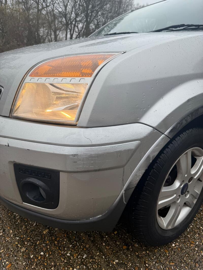 FORD FUSION