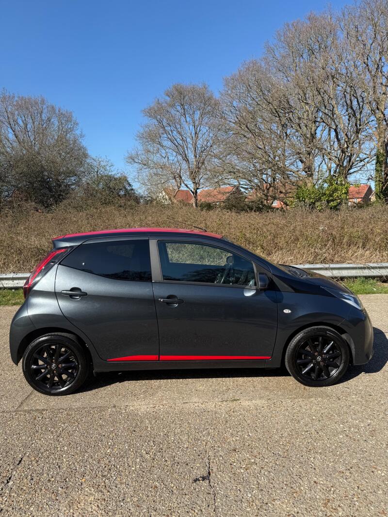 TOYOTA AYGO