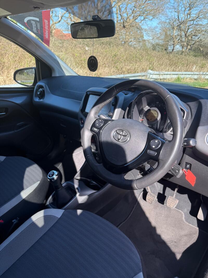 TOYOTA AYGO