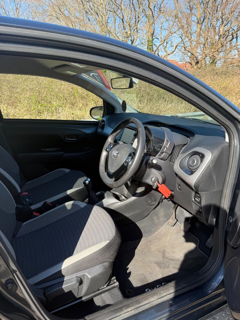 TOYOTA AYGO