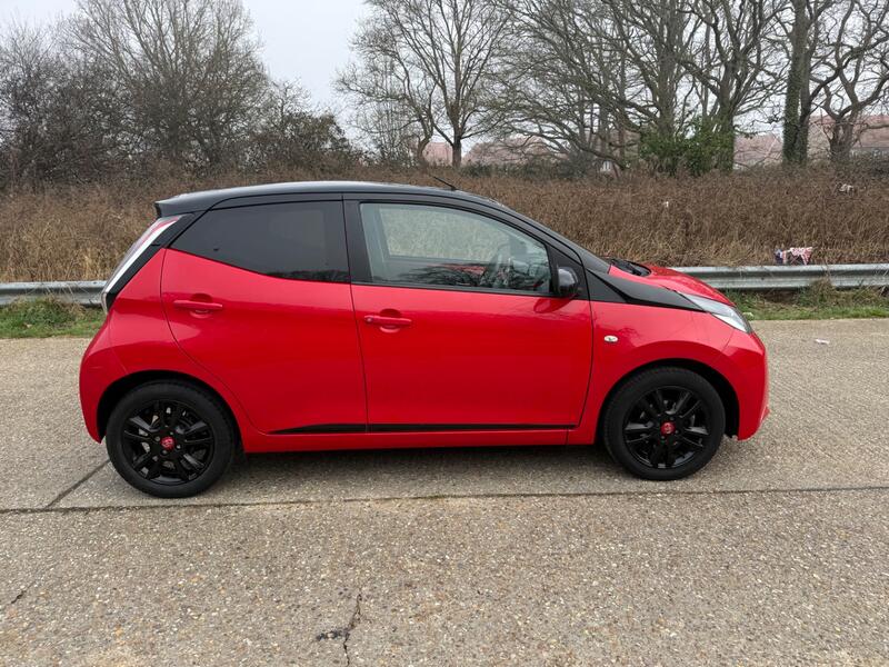 TOYOTA AYGO