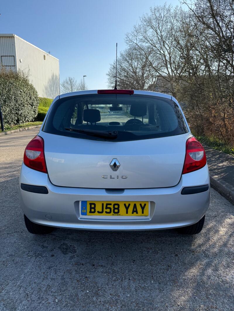 RENAULT CLIO