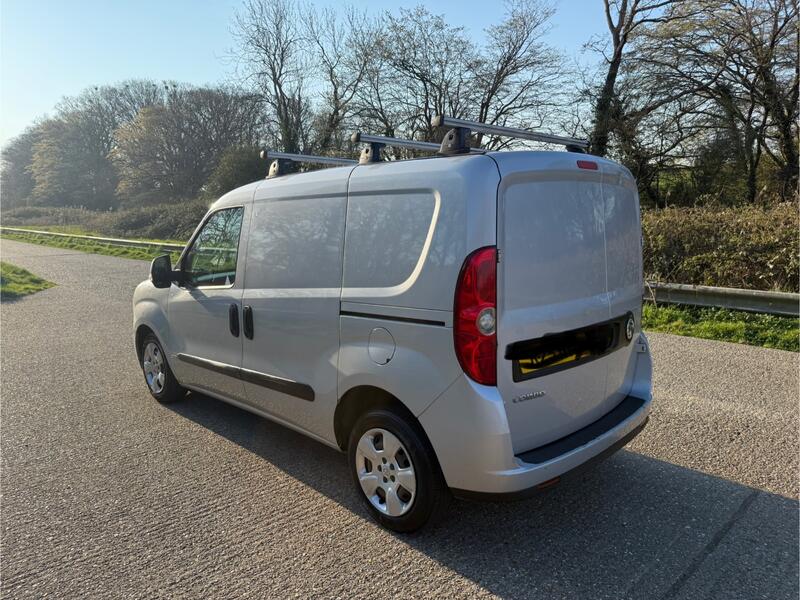 VAUXHALL COMBO