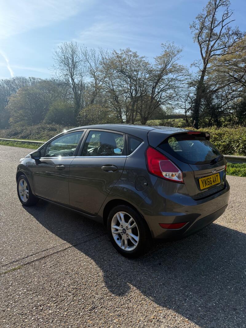 FORD FIESTA