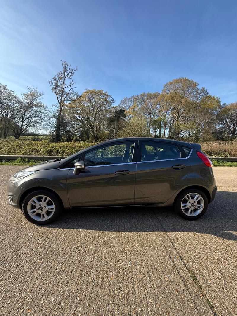 FORD FIESTA
