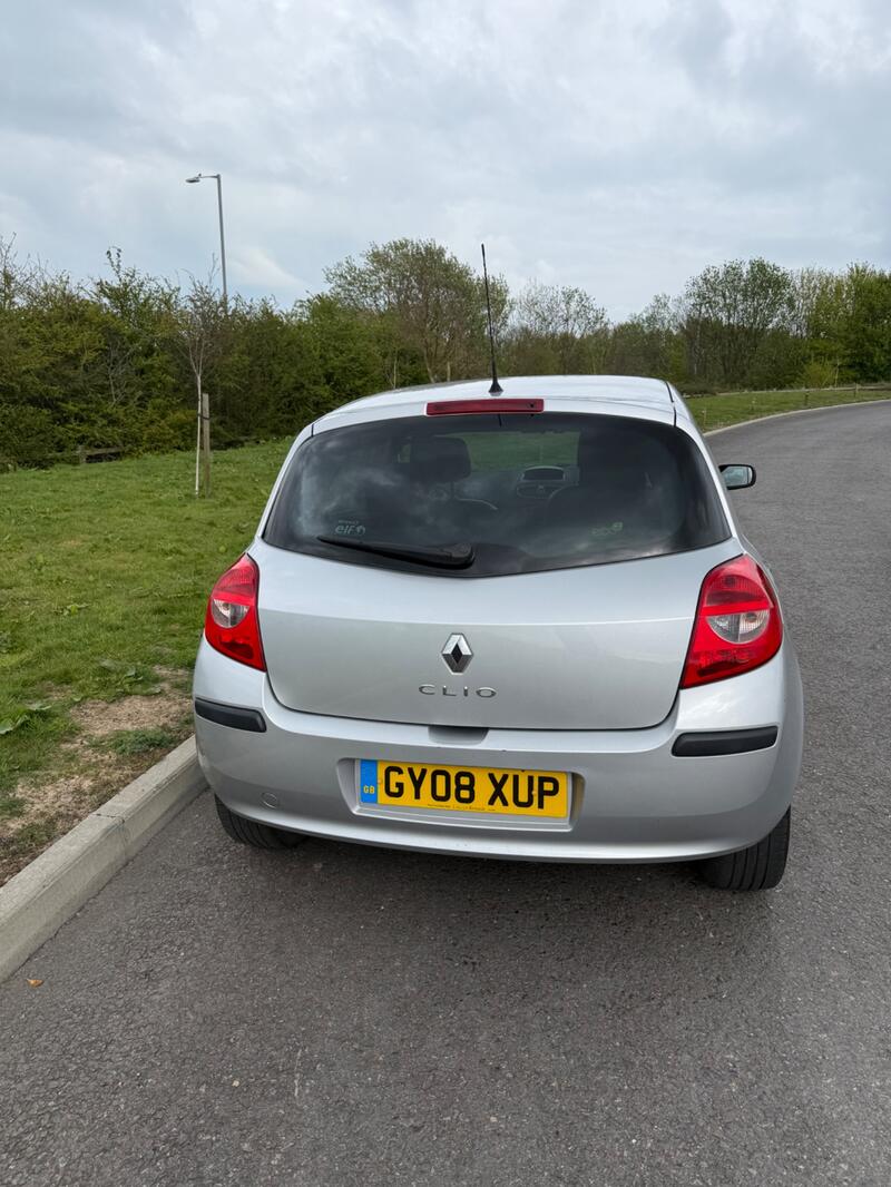 RENAULT CLIO