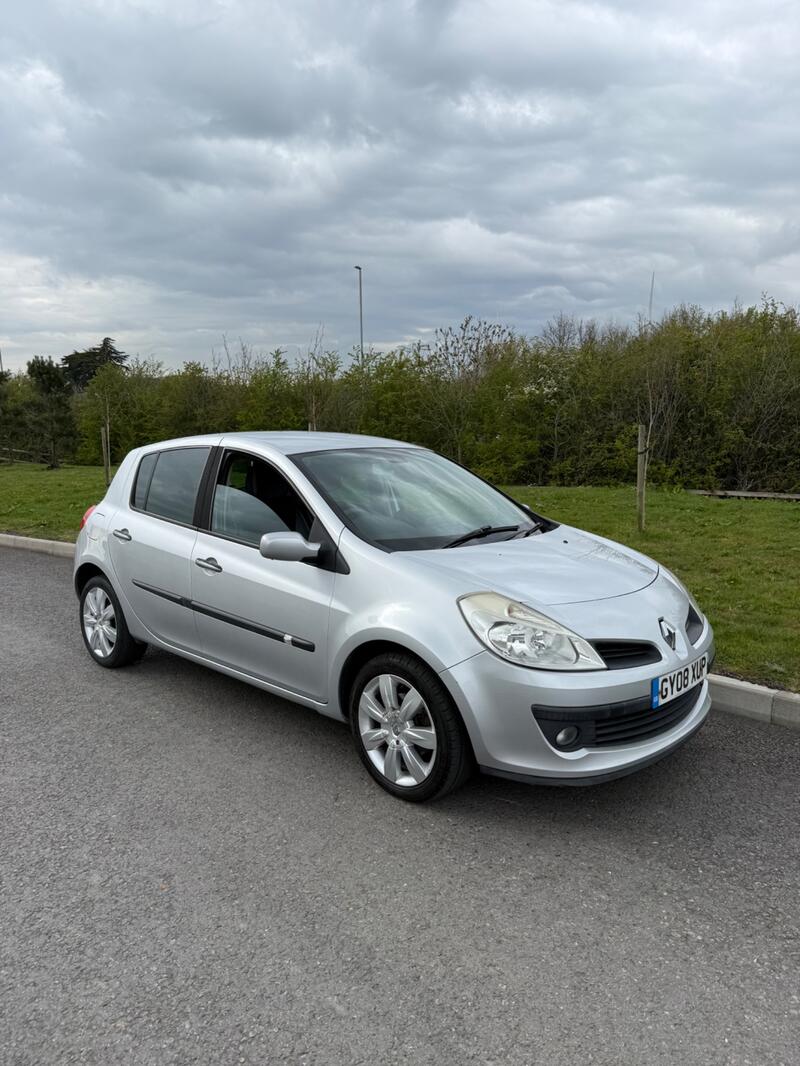 RENAULT CLIO