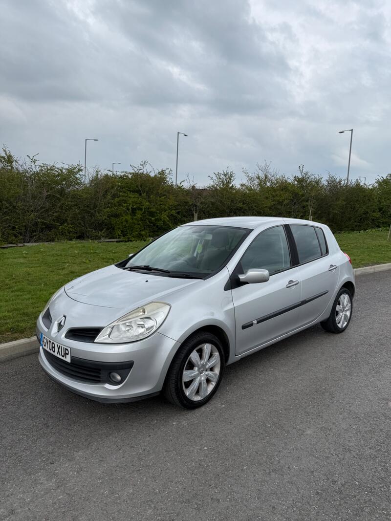 RENAULT CLIO