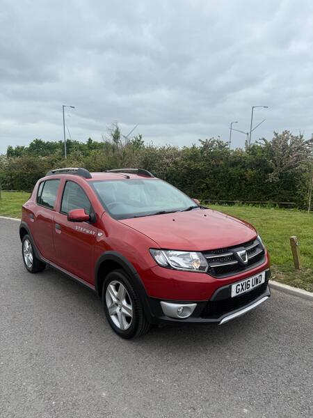 DACIA SANDERO STEPWAY 0.9 Stepway Laureate TCe 90