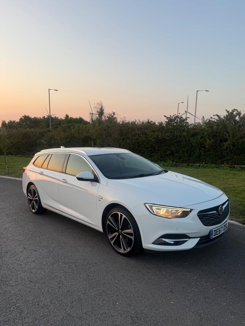 VAUXHALL INSIGNIA 2.0 Turbo D BlueInjection SRi Nav